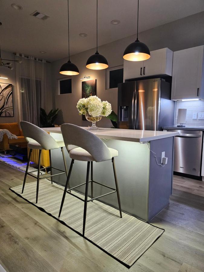 Elegant 3br Haven- Games, Luxury & Lush Garden Houston